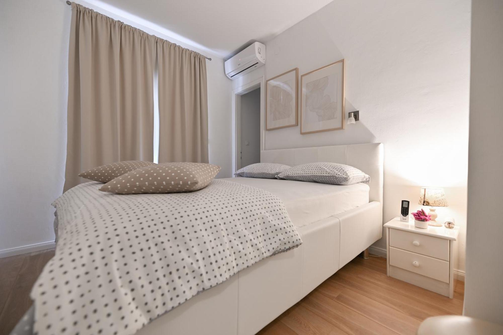 Near Zadar City Center Apartment With Free Parking And Air Condition In Each Room Exteriör bild