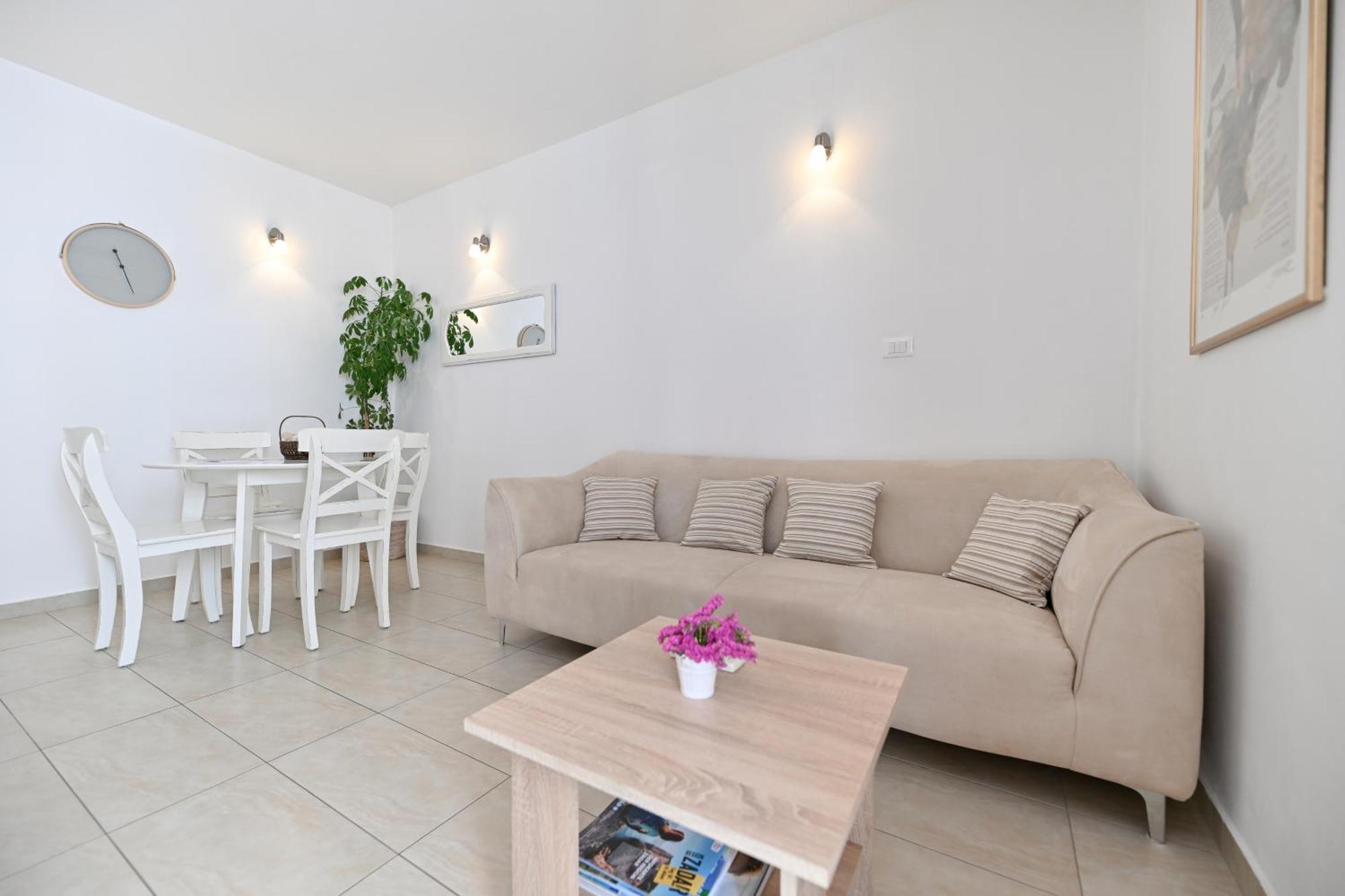 Near Zadar City Center Apartment With Free Parking And Air Condition In Each Room Exteriör bild